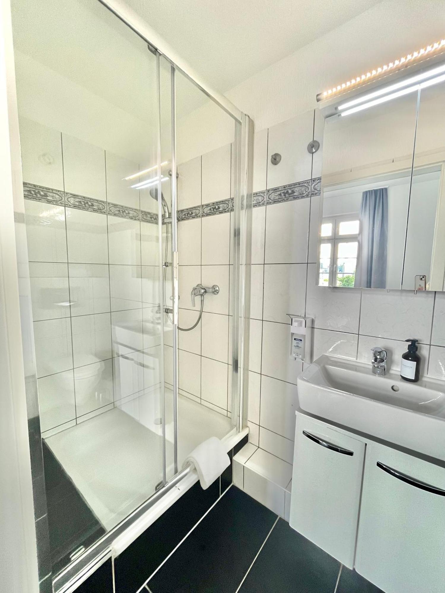 - Brake Appartement *